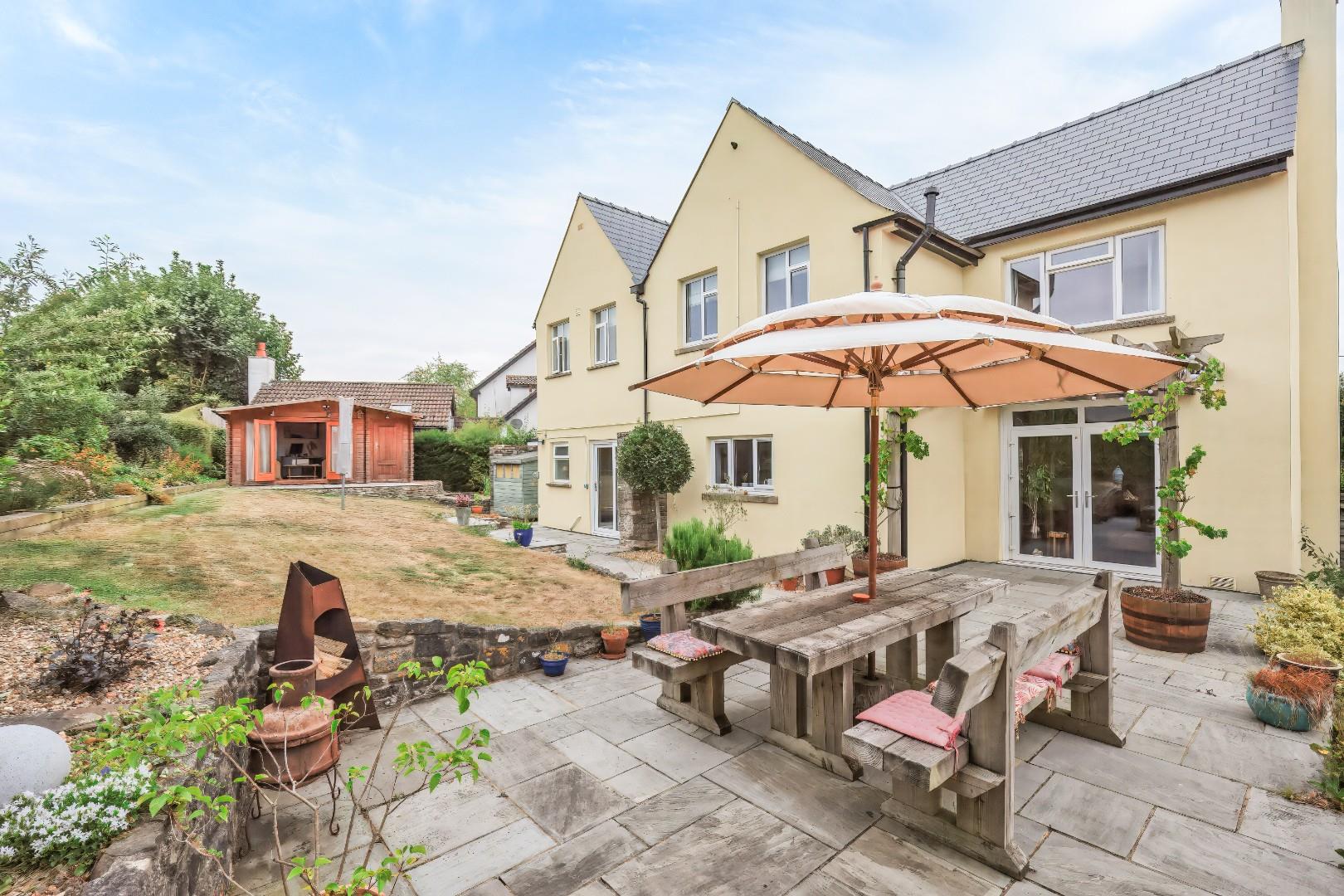 Bracklinn, St. Quentins Close, Llanblethian, Cowbridge, Vale of Glamorgan, CF71 7EZ